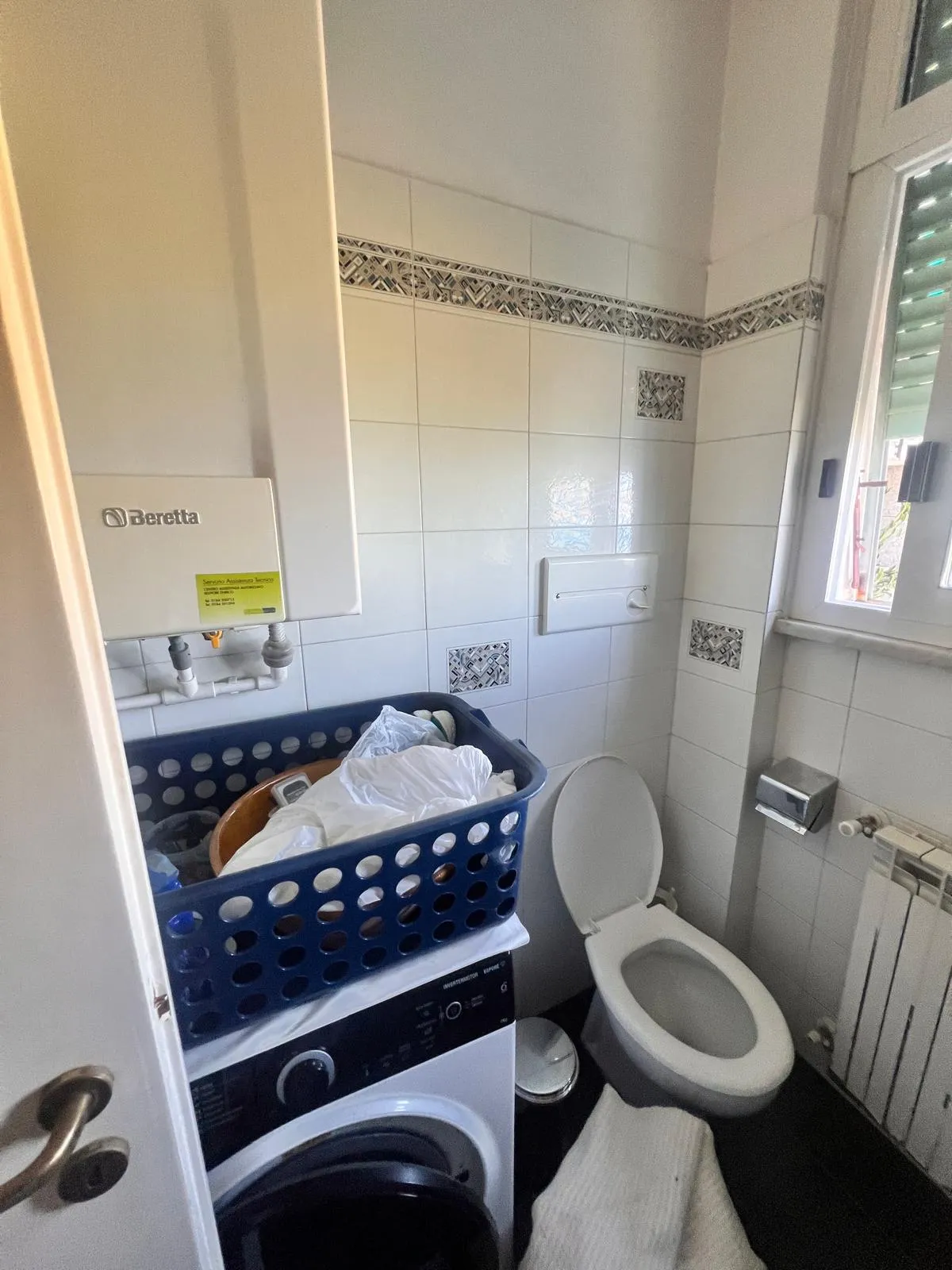 Appartamento vista mare – Bagno di servizio – Prima